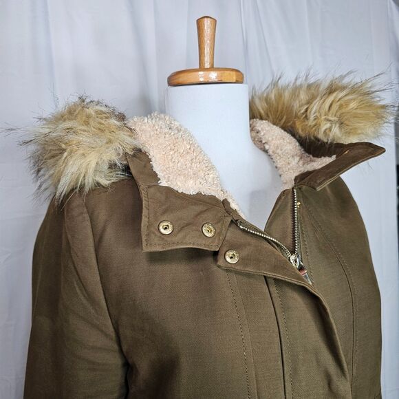 Zara Trafaluc Parka Coat Khaki Faux Fur Hood Lined Winter Utility Jacket Sz M - Picture 3 of 12